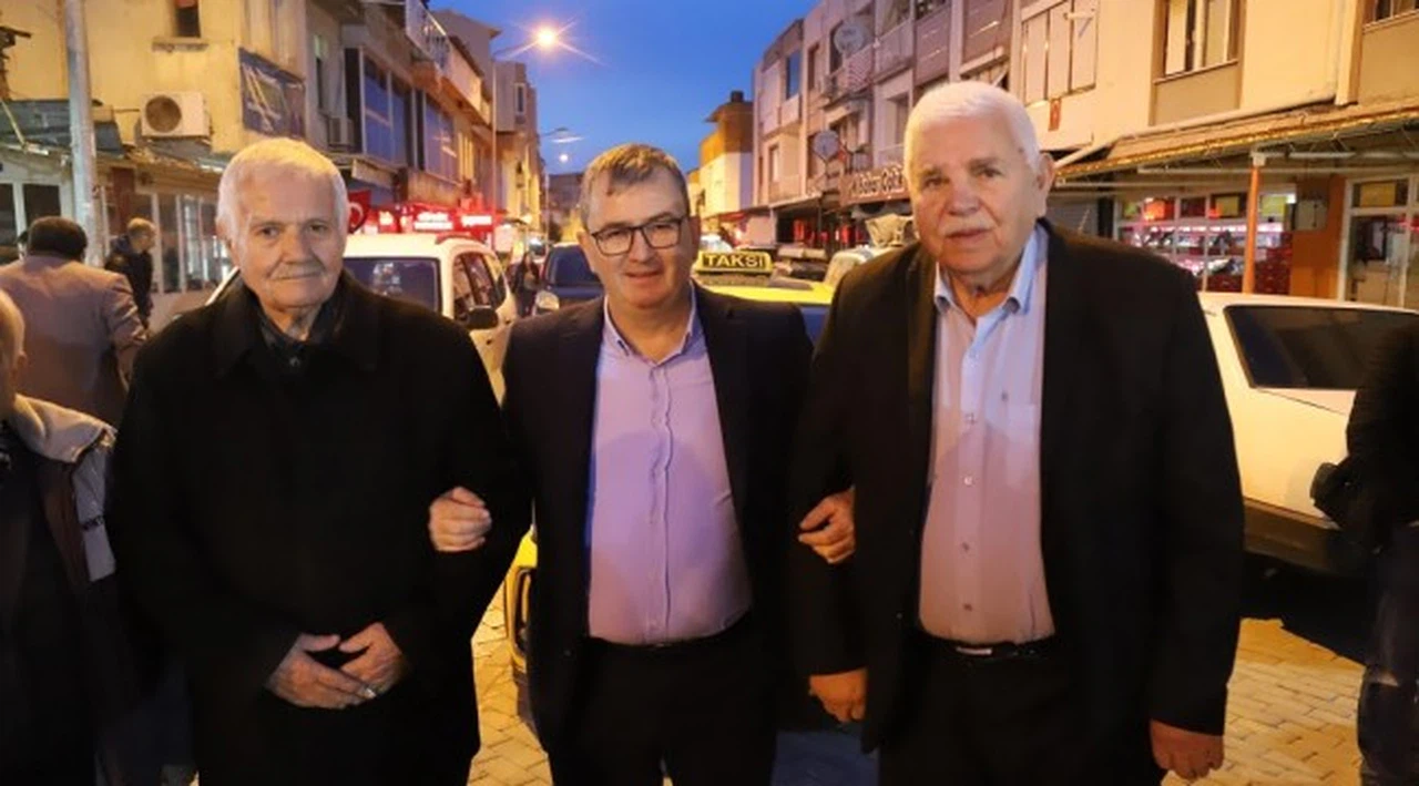 Kınık Belediyesi’nden hemşehrilerine 5000 kişilik iftar sofrası