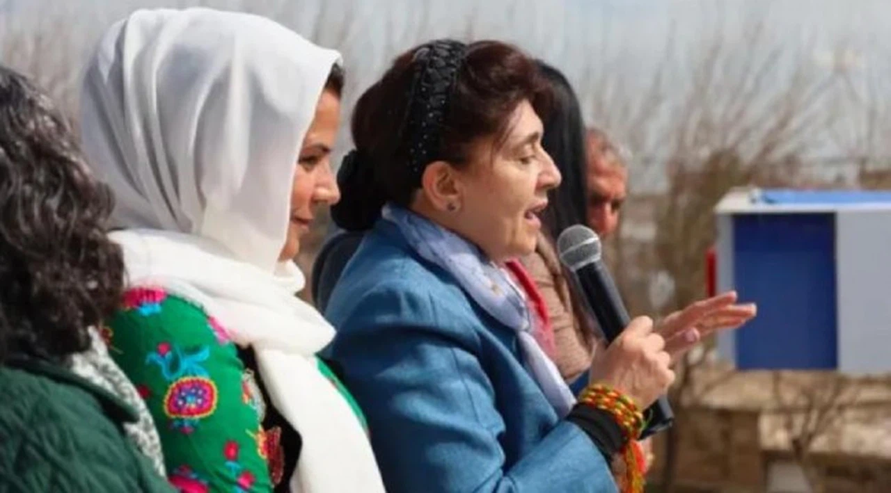 Leyla Zana: 'Oyunu bana ver görünmez ol’ diyor, kimsenin uşağı değiliz'