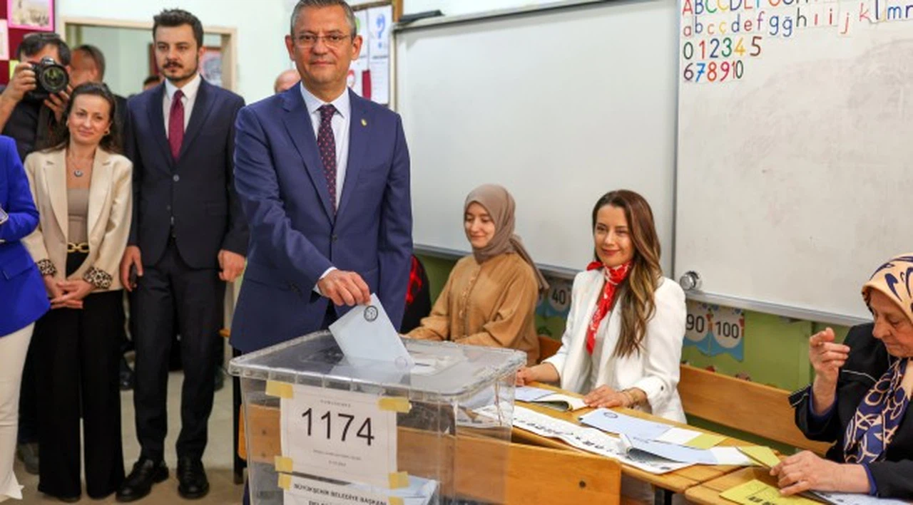Özgür Özel Oyunu Kullandı