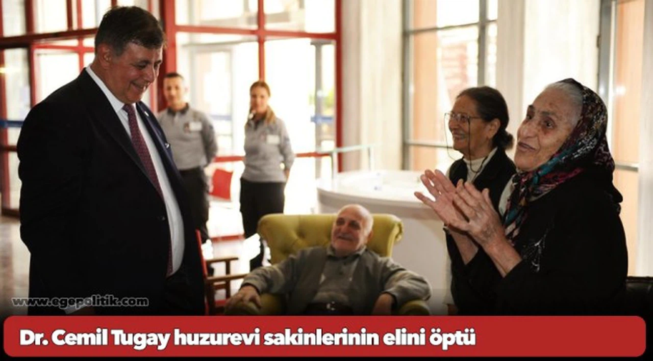 Dr. Cemil Tugay huzurevi sakinlerinin elini öptü