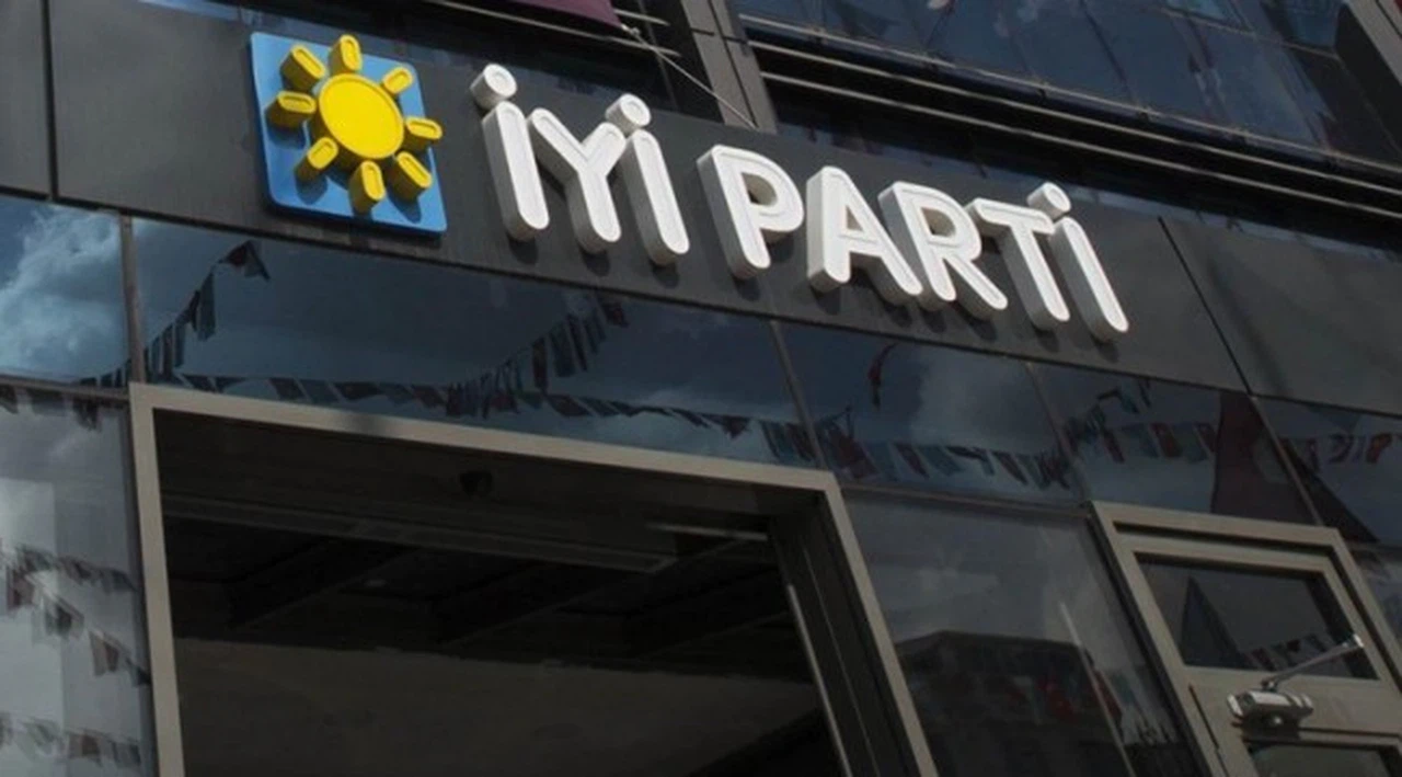 İYİ Parti Genel Başkan Yardımcısı Birol Aydemir partisinden istifa etti