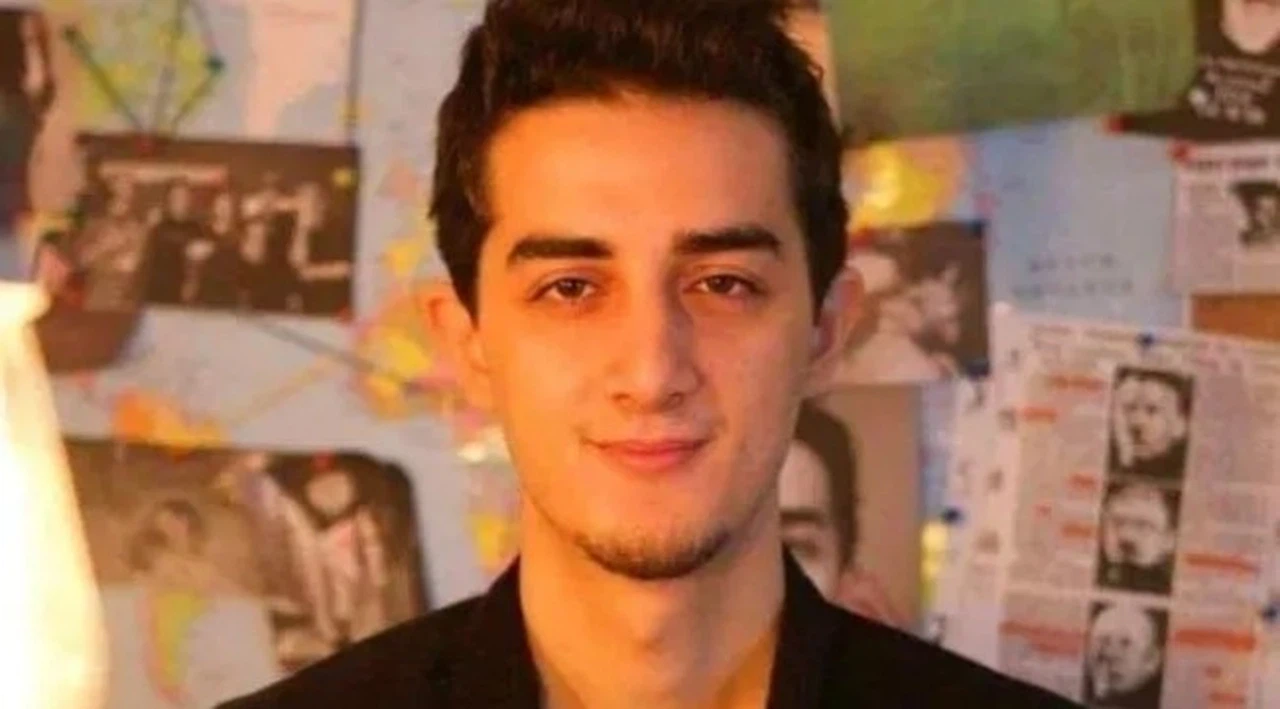 Ruhi Çenet'in YouTube kanalı çalındı
