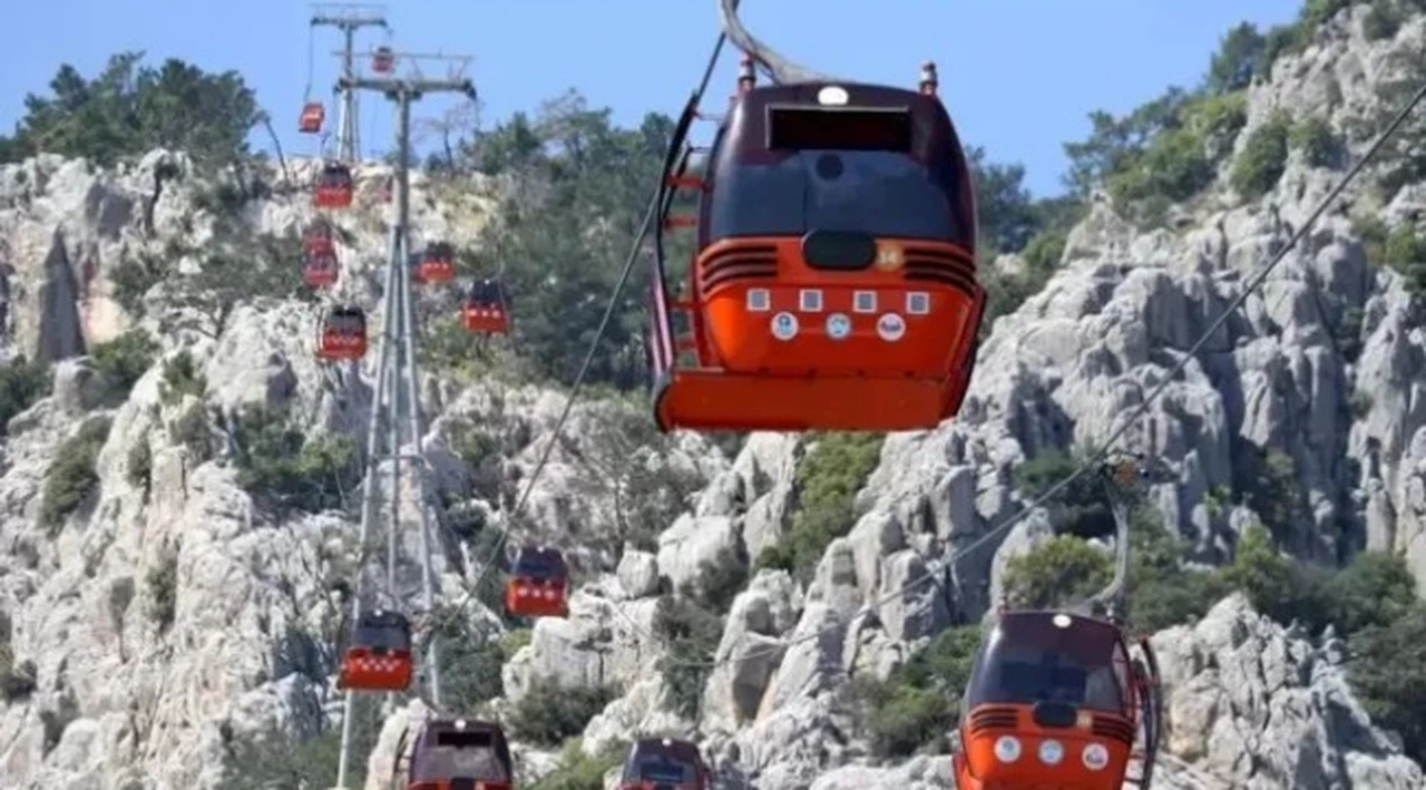 Teleferik faciasında sorular hâlâ yanıtsız: Belediye başkanı ilk duruşmada tahliye edildi
