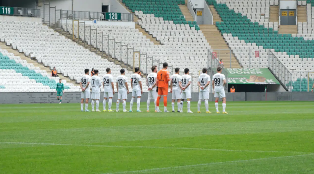 2. Lig'e yine şike gölgesi düştü: Şampiyonluk yolundaki Vanspor sahadan çekildi