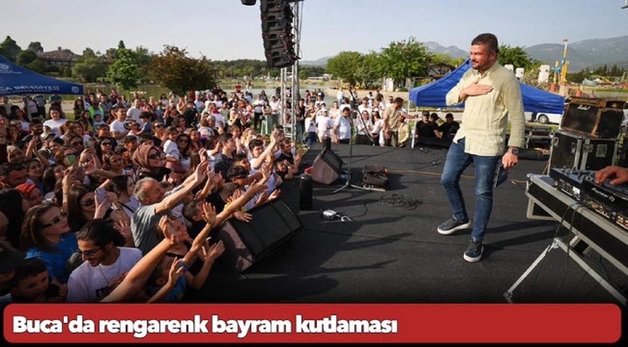 Buca'da rengarenk bayram kutlaması