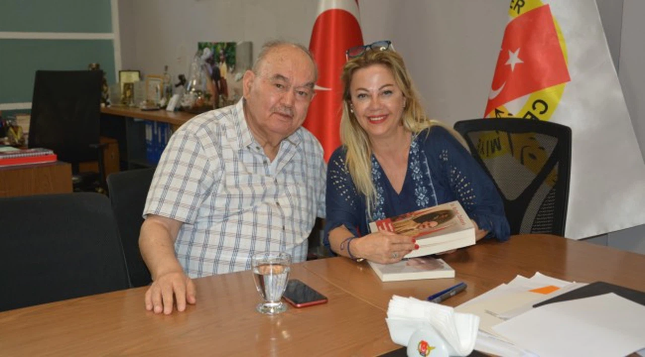 Burhan Başkan'dan İzmir Gazeteciler Cemiyeti'ne anlamlı ziyaret