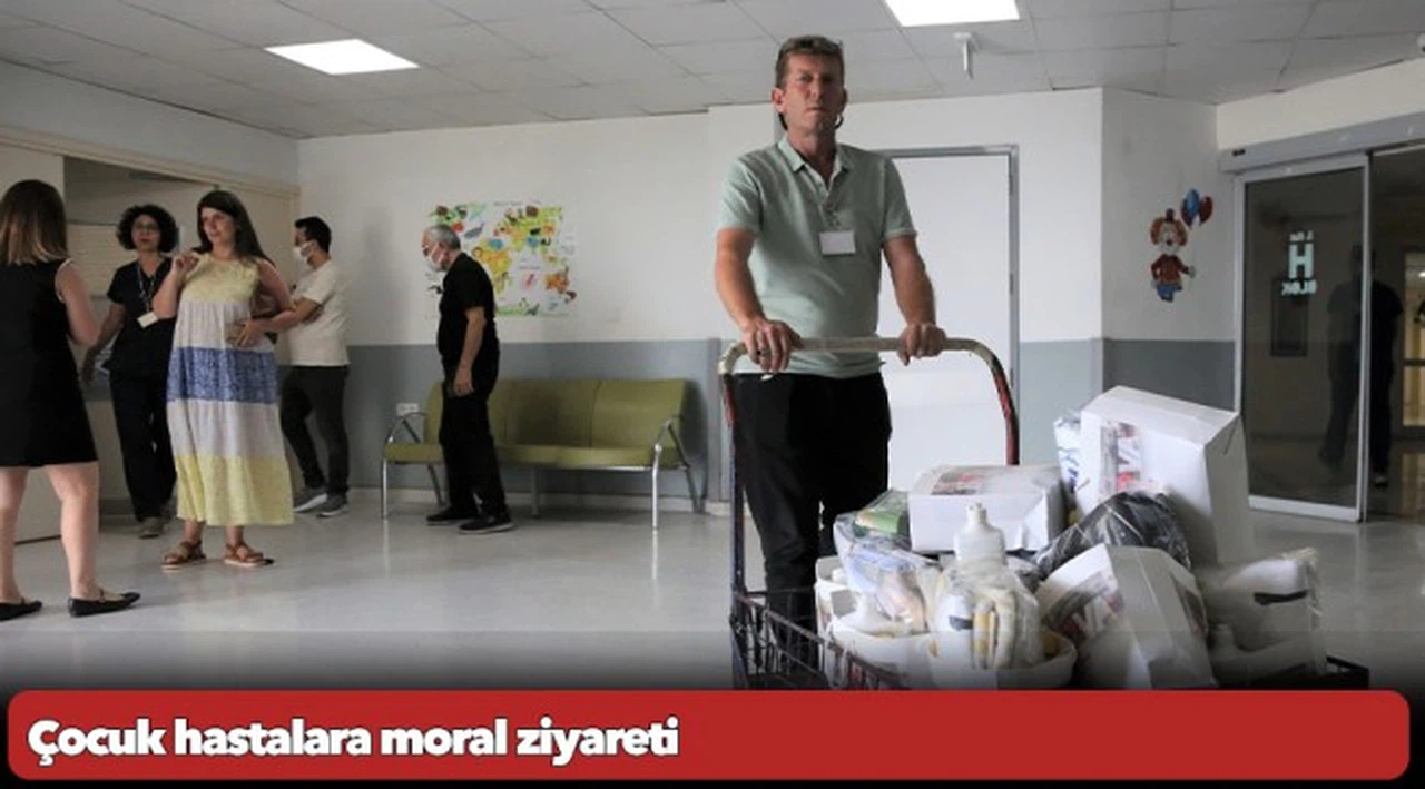 Çocuk hastalara moral ziyareti