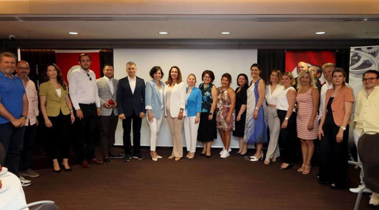 KESİAD’dan okullara kütüphane kampanyası