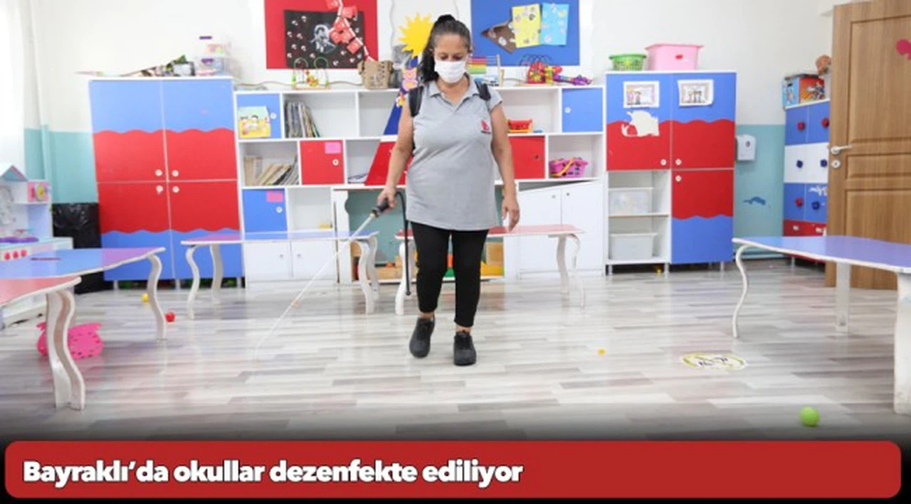 Bayraklı’da okullar dezenfekte ediliyor