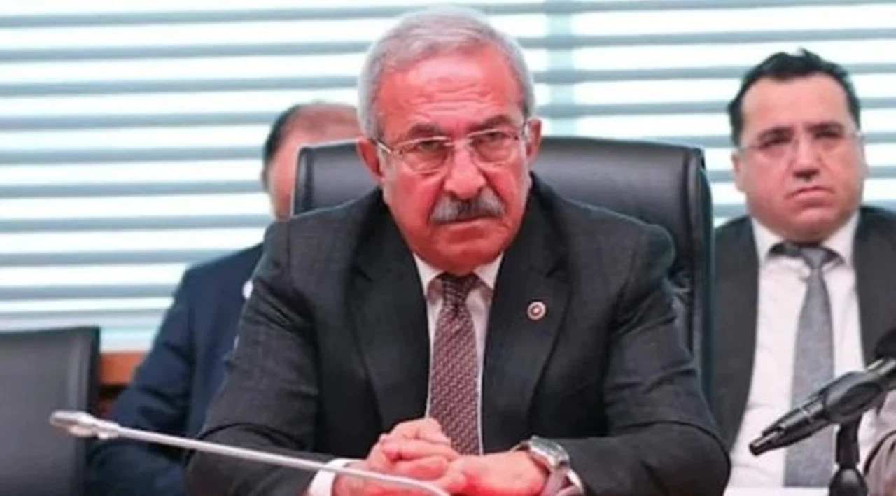 CHP'li il başkanı görevinden istifa etti