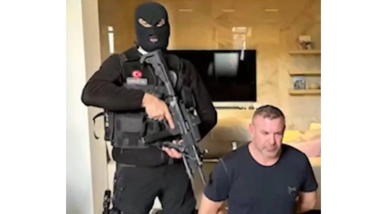 Interpol gecikince iki baron vatandaş oldu