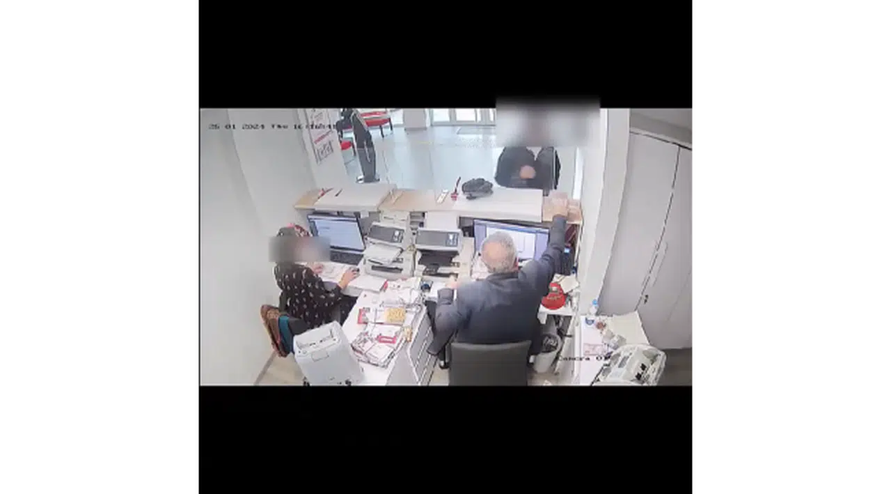 İzmir Emniyet Müdürlüğü’nden Eş Zamanlı "Nitelikli Dolandırıcılık" Operasyonu