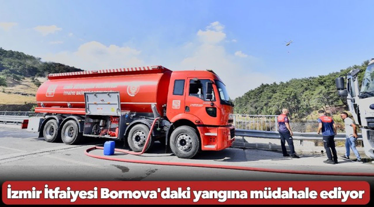 İzmir İtfaiyesi Bornova'daki yangına müdahale ediyor