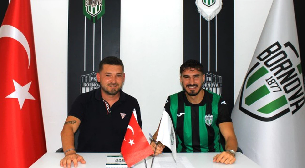 Mustafa Çalişkan Imzaladi