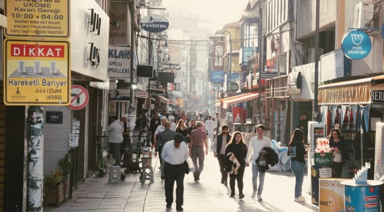 Ödüllü pavyon belgeselinin yönetmenlerinden çarpıcı bir proje daha: Bornova Sokağı’nın öyküsü…Dönüşüm