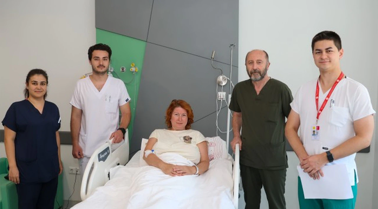 Rus Hasta Kök Hücre Tedavisi İle Türkiye'de Sağlığına Kavuştu