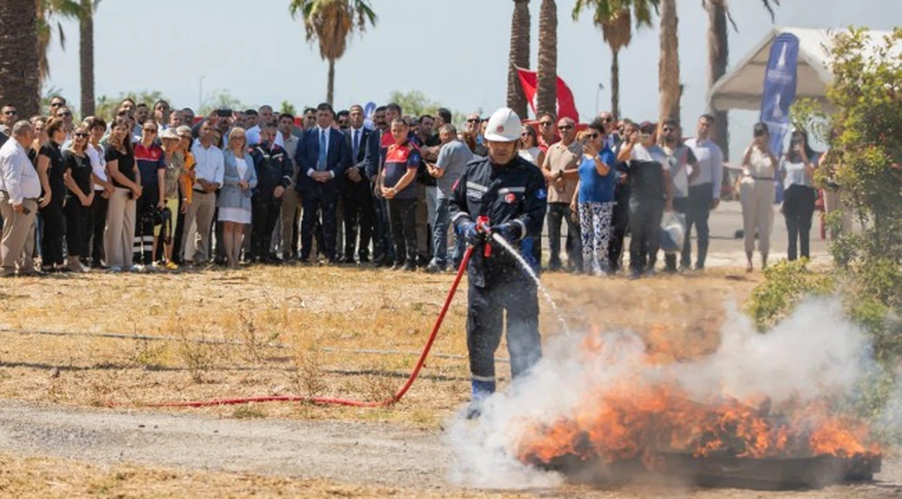 Büyükşehir orman köylerine 40 yangın söndürme tankeri dağıttı