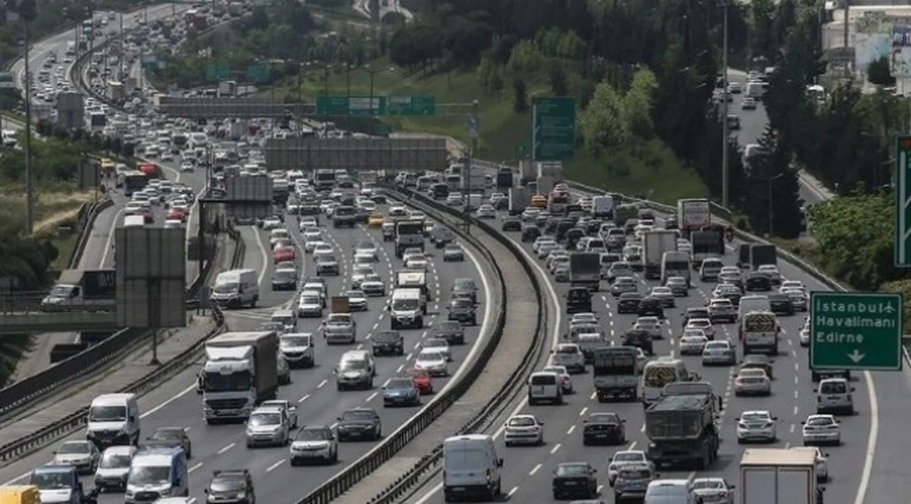Bayram tatili bilançosu: 766 trafik kazası, 5 ölü, bin 219 yaralı!