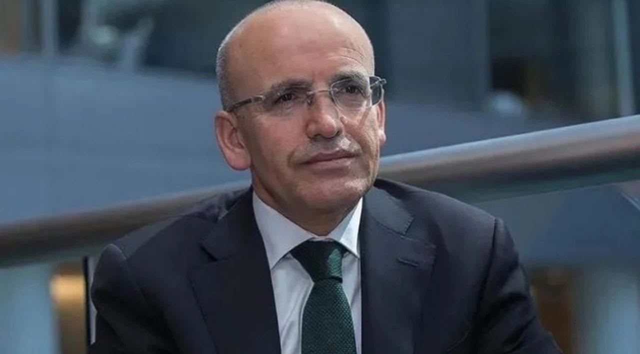 Fatih Altaylı: Ekonomi yönetimi enflasyonun düşeceğine inanmıyor