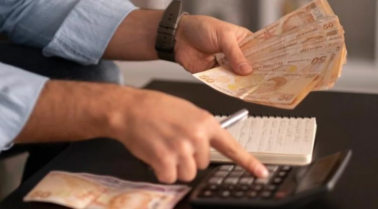 Vergi borcunu ödemeyenler açıklandı: Cem Uzan da listede