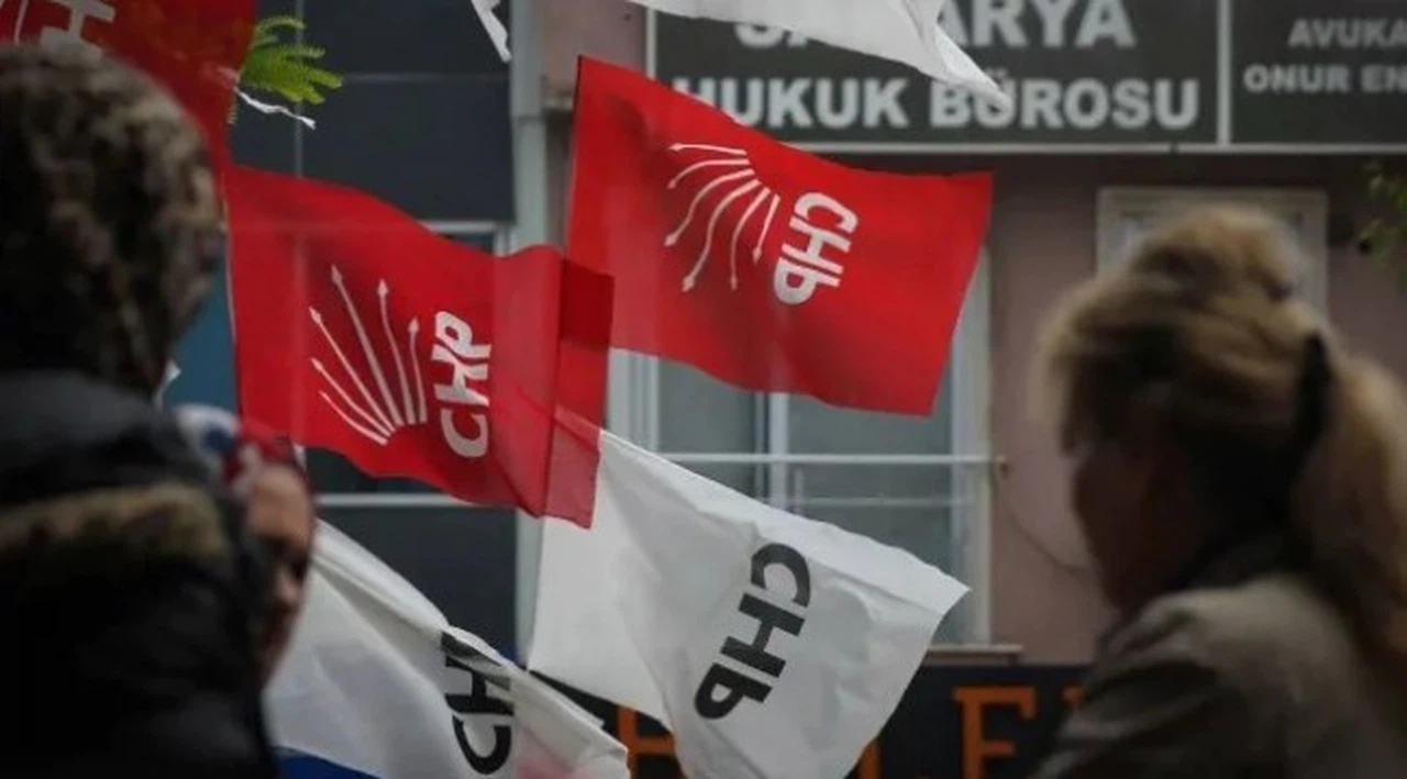 CHP'li belde başkanı 'uyuşturucu madde ürettiği' gerekçesiyle görevden alındı