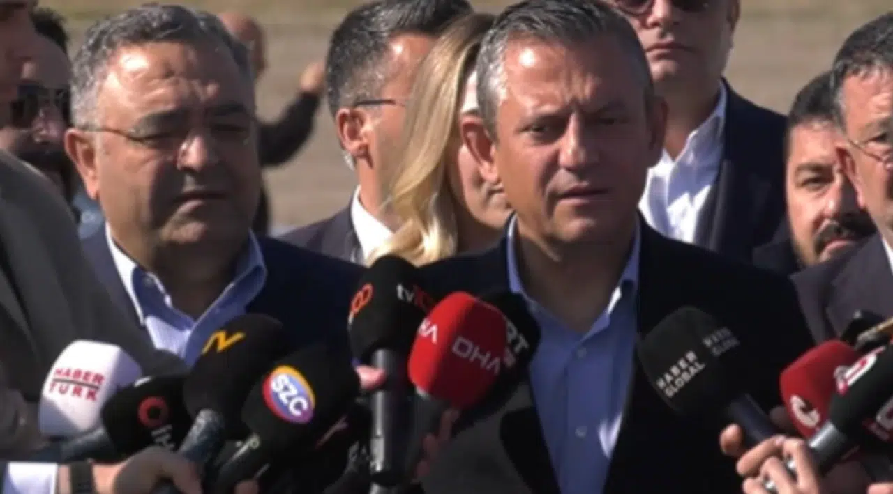 Özgür Özel'den Demirtaş ziyareti sonrası FETÖ açıklaması: 'Diğer dünyaya en çok vebal götüren kişi'