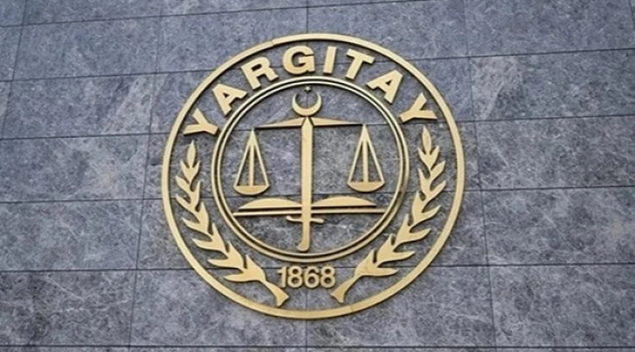 Yargıtay'dan emsal karar: Sahte sosyal medya hesabı açana hapis cezası!