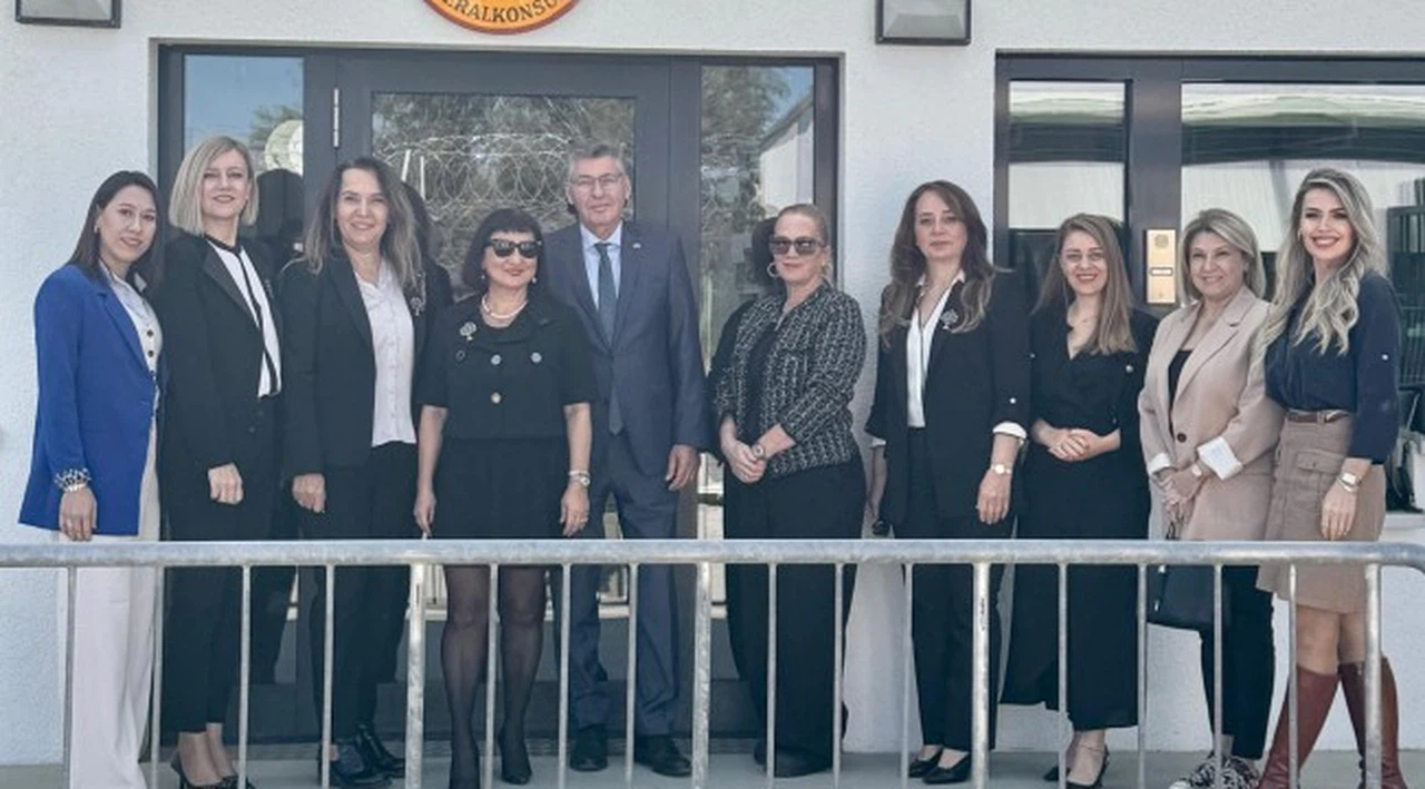 EGİKAD’dan Almanya İzmir Başkonsolosu Ralf Schröer’e ziyaret