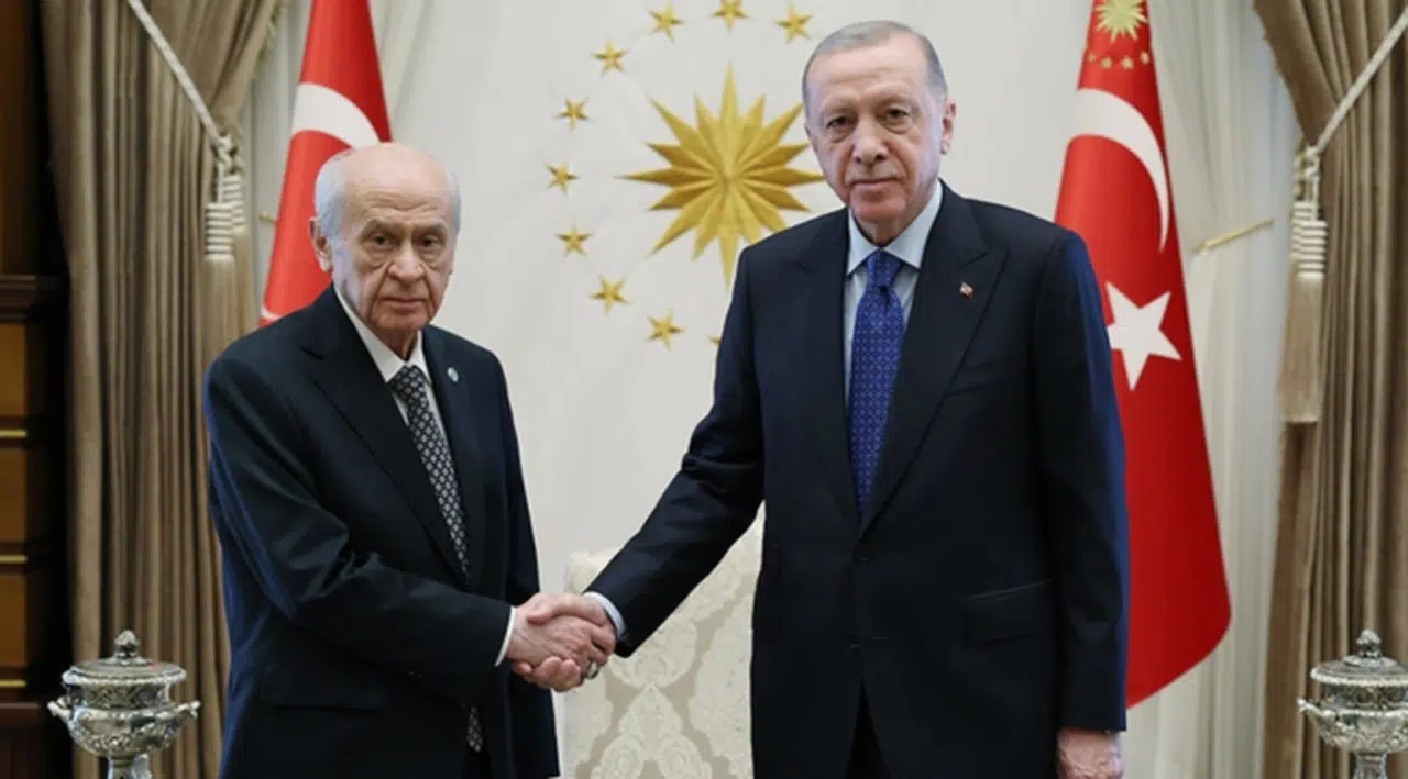 Bahçeli ve Erdoğan'ı üzen anket: AK Parti ve MHP'lilerin oyları CHP'ye geçti