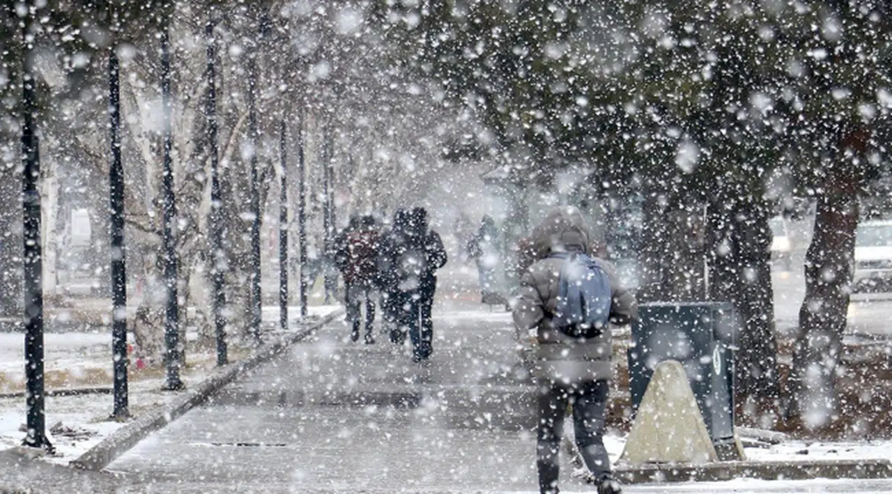 Meteoroloji’den sağanak ve kar yağışı uyarısı! İşte il il 4 Kasım Pazartesi hava durumu…