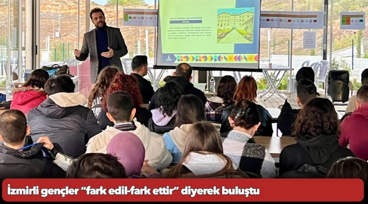 İzmirli gençler “fark edil-fark ettir” diyerek buluştu