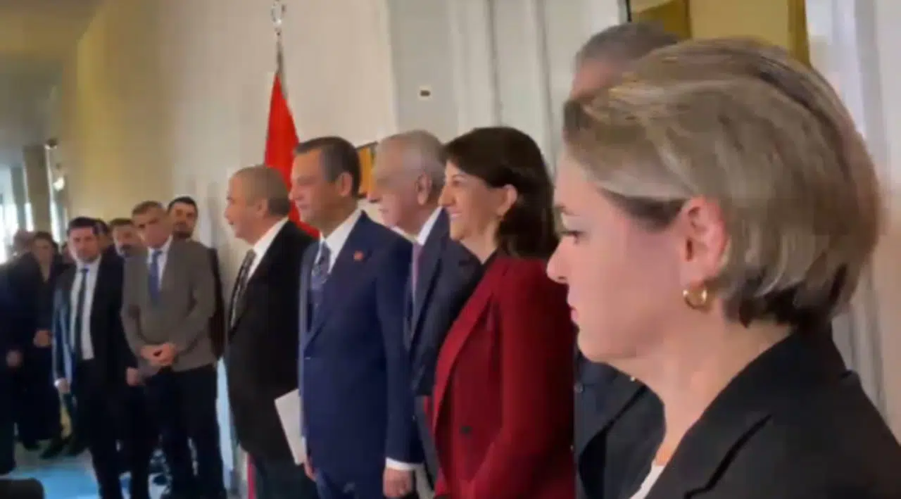 DEM Parti heyetinin CHP lideri Özgür Özel ile görüşmesi sona erdi