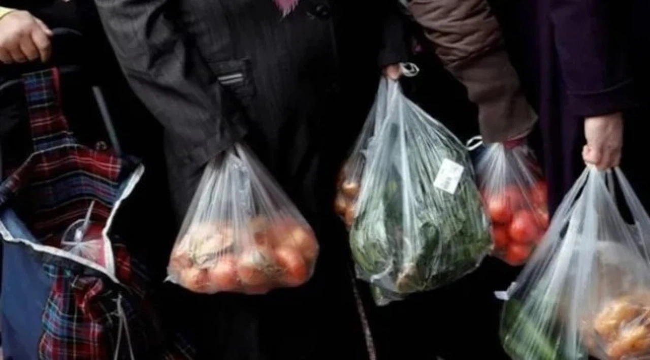 Açlık sınırı asgari ücreti solladı