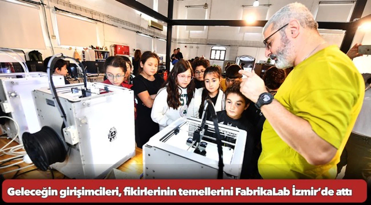 Geleceğin girişimcileri, fikirlerinin temellerini FabrikaLab İzmir’de attı