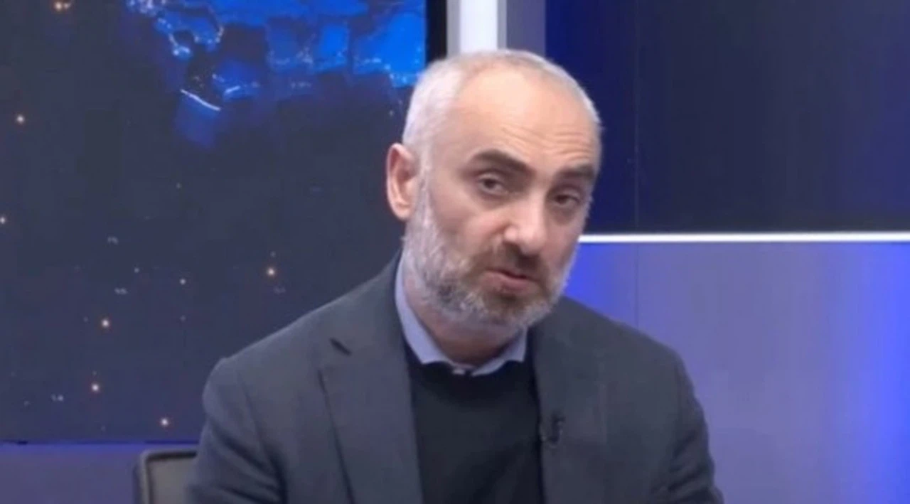 Gazeteci İsmail Saymaz adliyeye sevk edildi