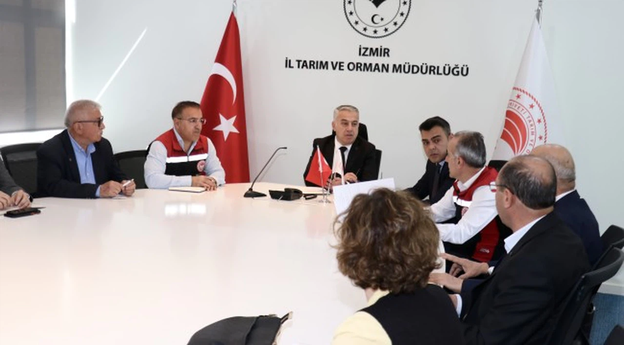 İzmir’de Çiğ Süt Sektörü Değerlendirme Toplantısı Gerçekleştirildi