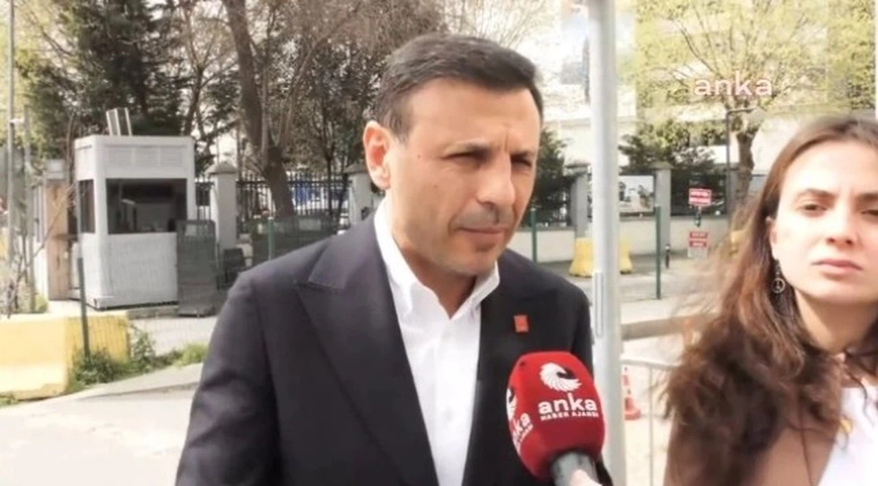 Özgür Çelik'ten muhafazakar vatandaşlara: ''Biz camiyi korumaya çalışıyoruz. Bize atılan iftiralara, karalamalara, provokasyonlara inanmayın''