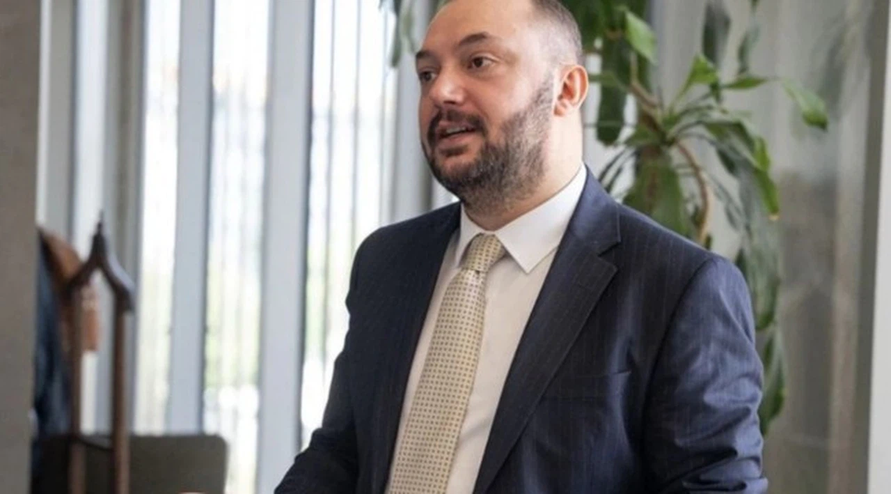 Siyaset bilimci Onur Alp Yılmaz'a 'boykot' soruşturması