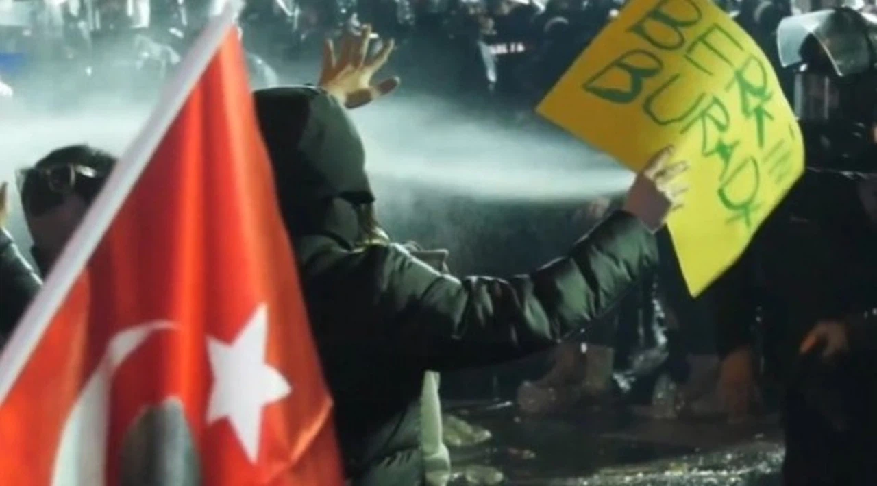 TGC: Gazetecileri gözaltına almaktan, medyayı tehdit etmekten vazgeçin