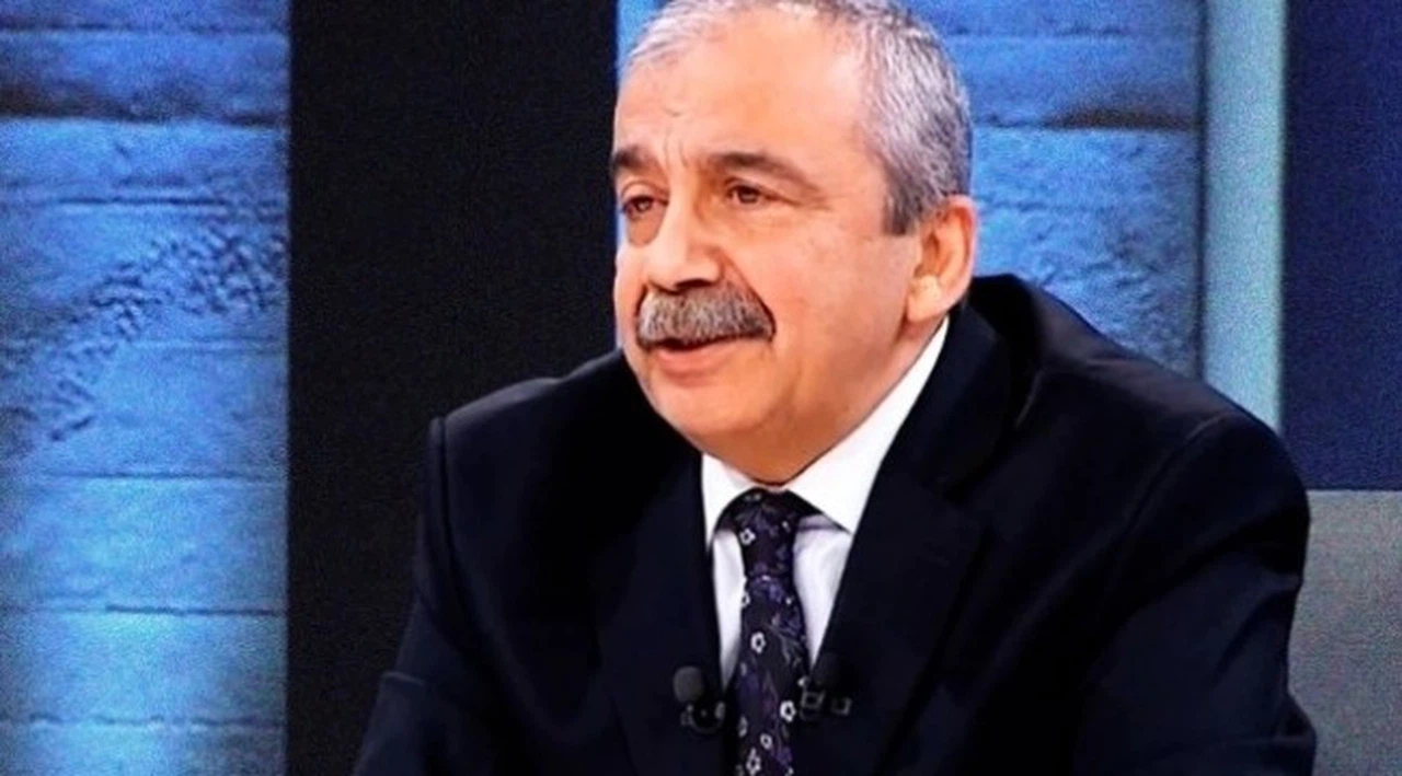 Sırrı Süreyya Önder'in yaşadığı sağlık sorununu 1 ay önce canlı yayında anlattığı ortaya çıktı: 'Ufak ufak menzil gözüküyor...'