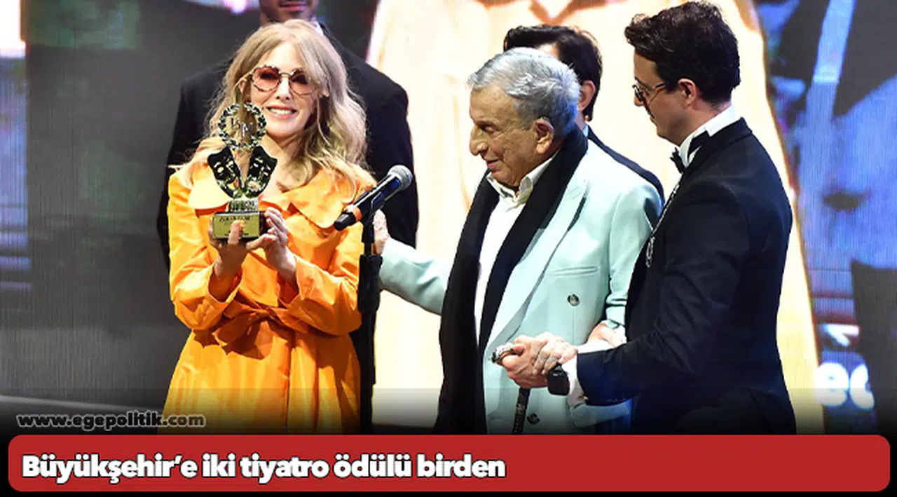 Büyükşehir’e iki tiyatro ödülü birden