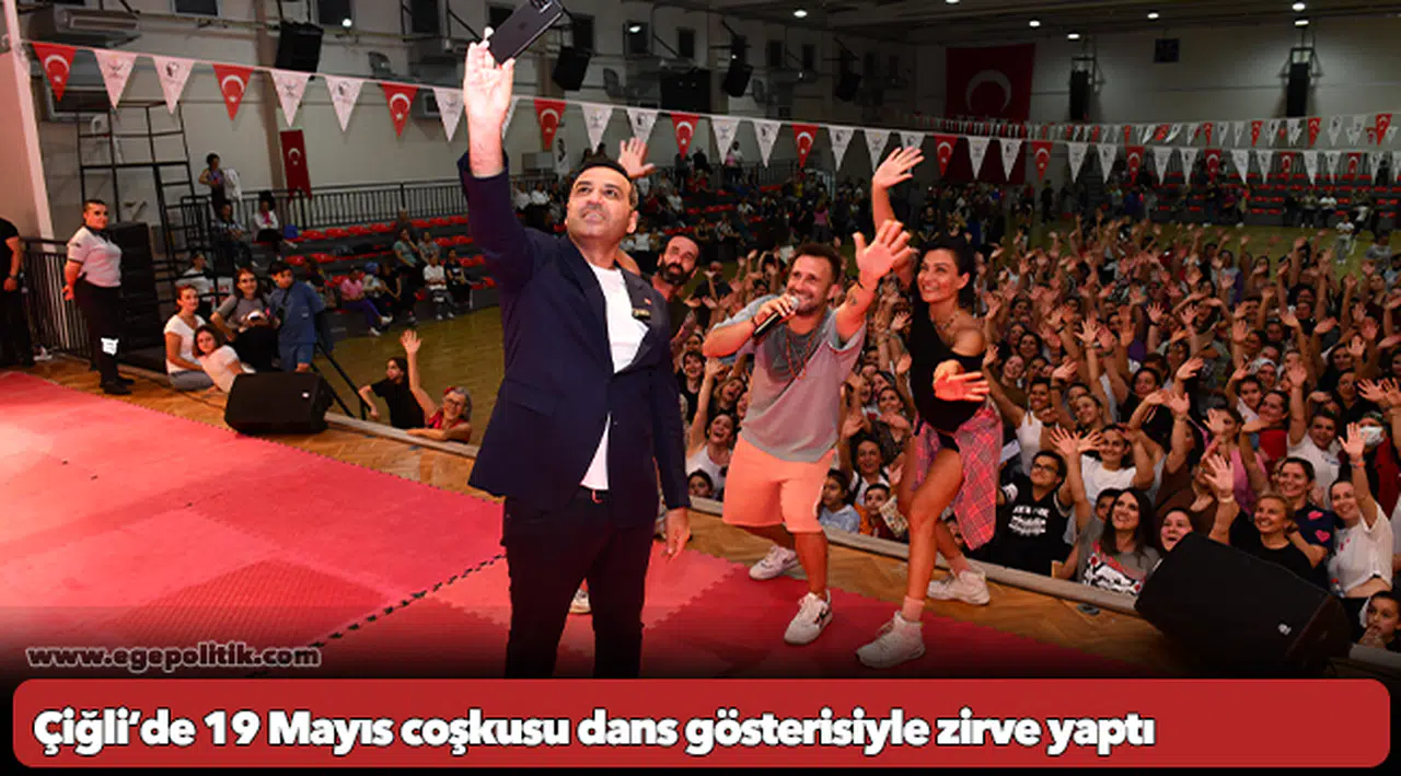 Çiğli’de 19 Mayıs coşkusu dans gösterisiyle zirve yaptı
