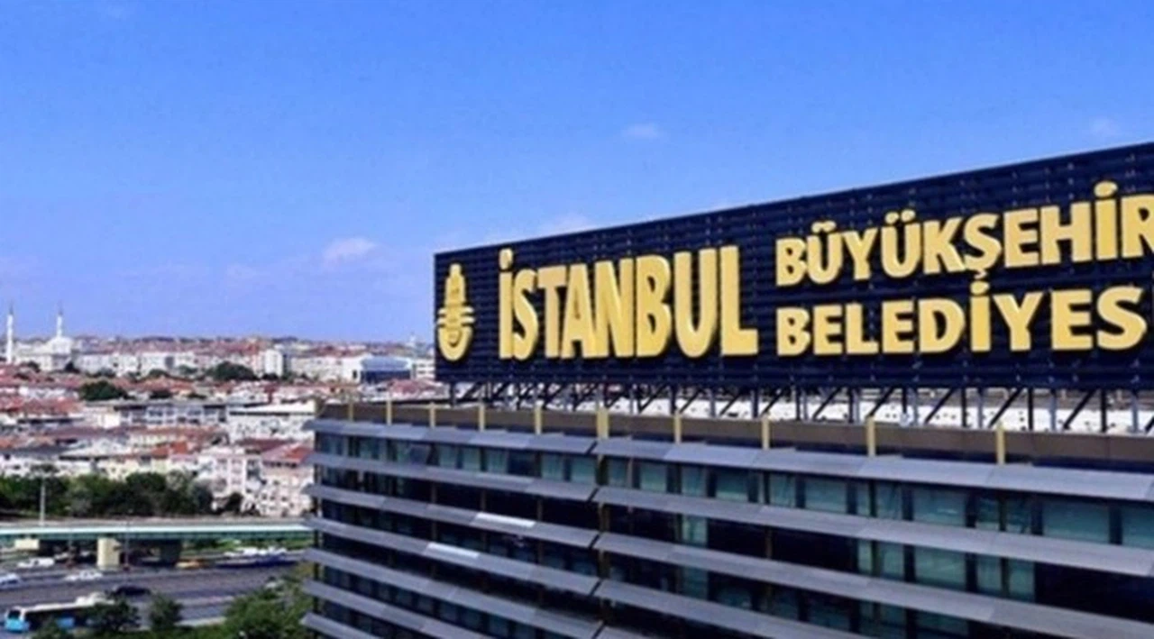 İBB'ye soruşturmasında iş insanı Murat Gülibrahimoğlu hakkında tutuklamaya yönelik yakalama kararı