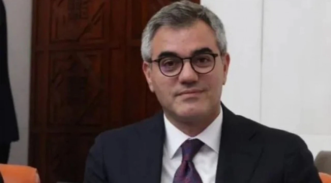 Numan Kurtulmuş TBMM Genel Sekreteri'ni görevden aldı