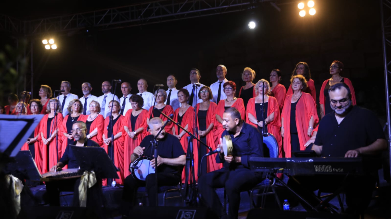 Seferihisar'da sanat ve dayanışma “Yıldızların Altında” buluştu