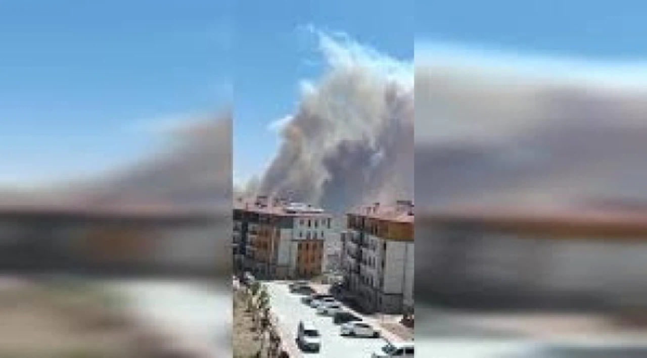 Hatay Valisinden yangın açıklaması: 200 haneyi tahliye ettik