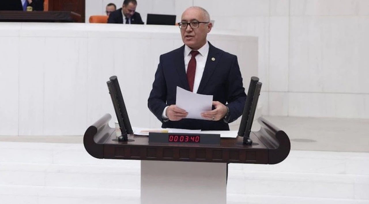 İstanbul Milletvekili Doğan Demir, Gelecek Partisi'nden istifa etti