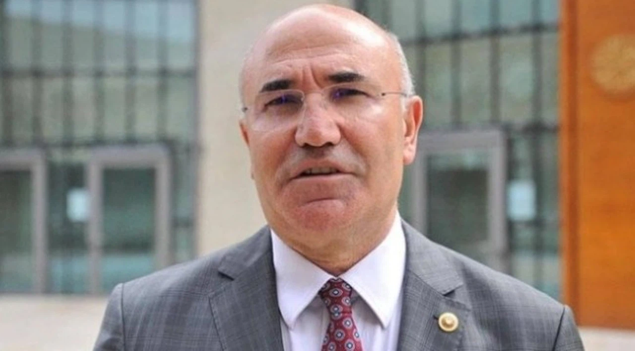 Mahmut Tanal: İzmir Adliyesi'nde hukuk aranmıyor; gözaltındakiler ifadeleri alınmadan doğrudan tutuklama talebiyle mahkemeye sevk edildi!
