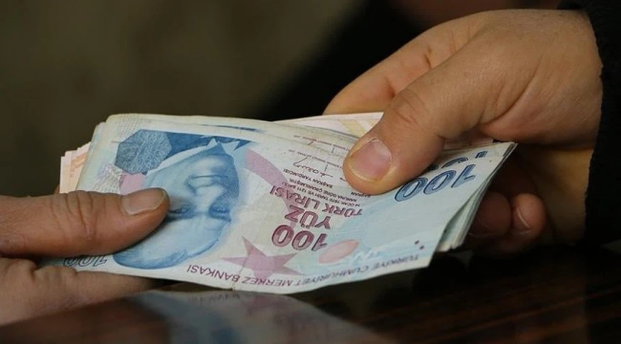 Pazartesi itibarıyla yürürlüğe girecek: ATM'lerden para çekenler için yeni dönem