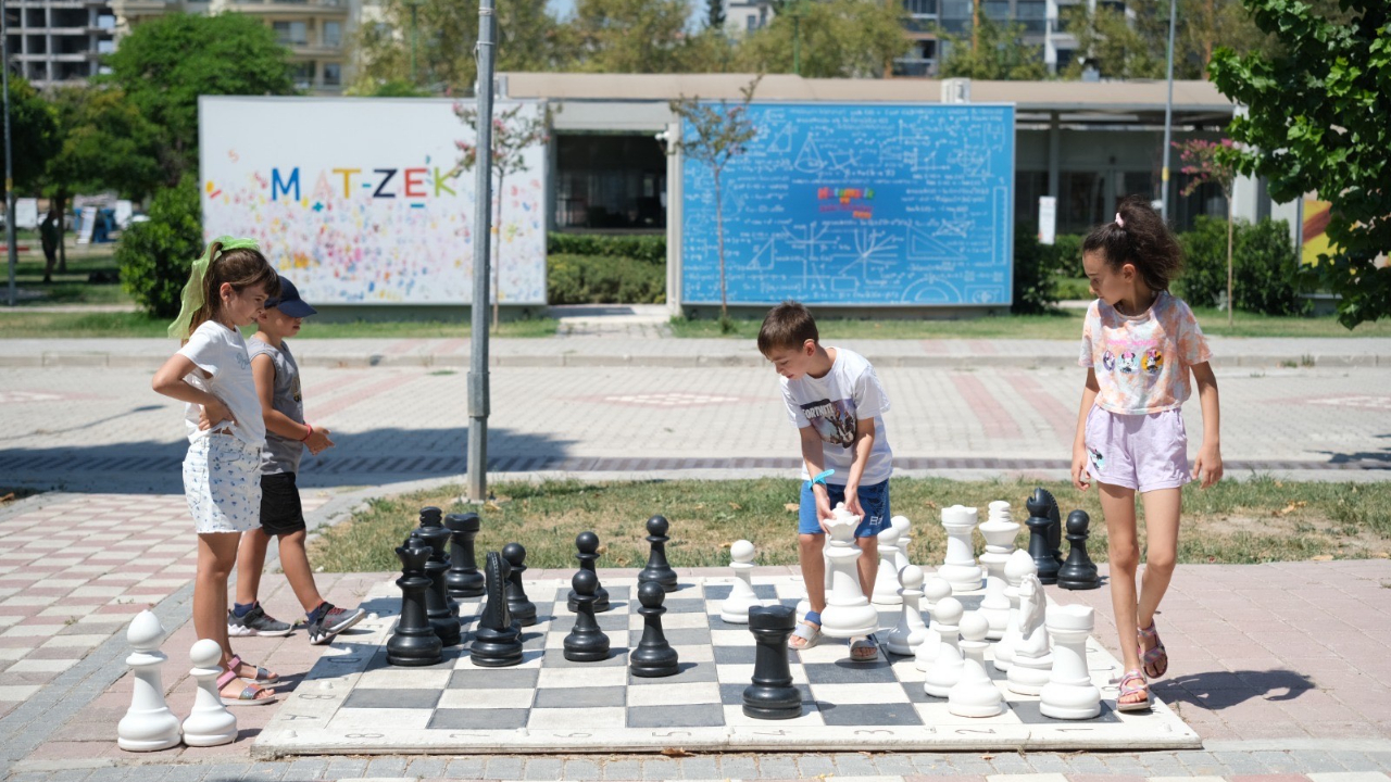 Bayraklılı çocuklar "Yaz Okulunu" çok sevdi